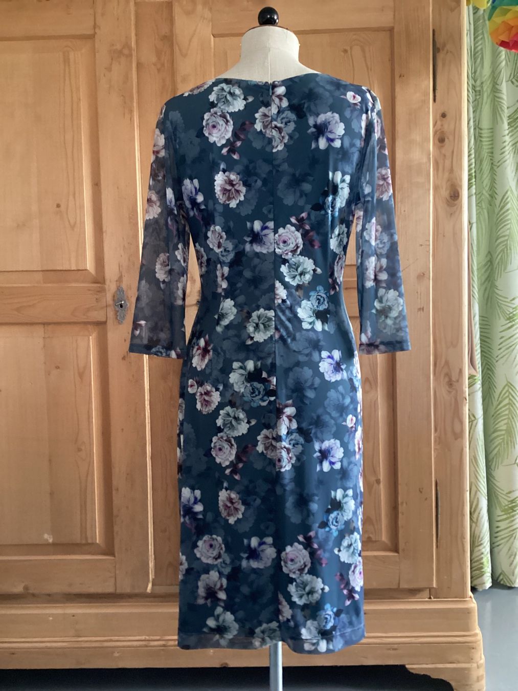 Vestiti: Damenkleid Gr38/40 SWING – Usato da Zürich venduto da orella79 3