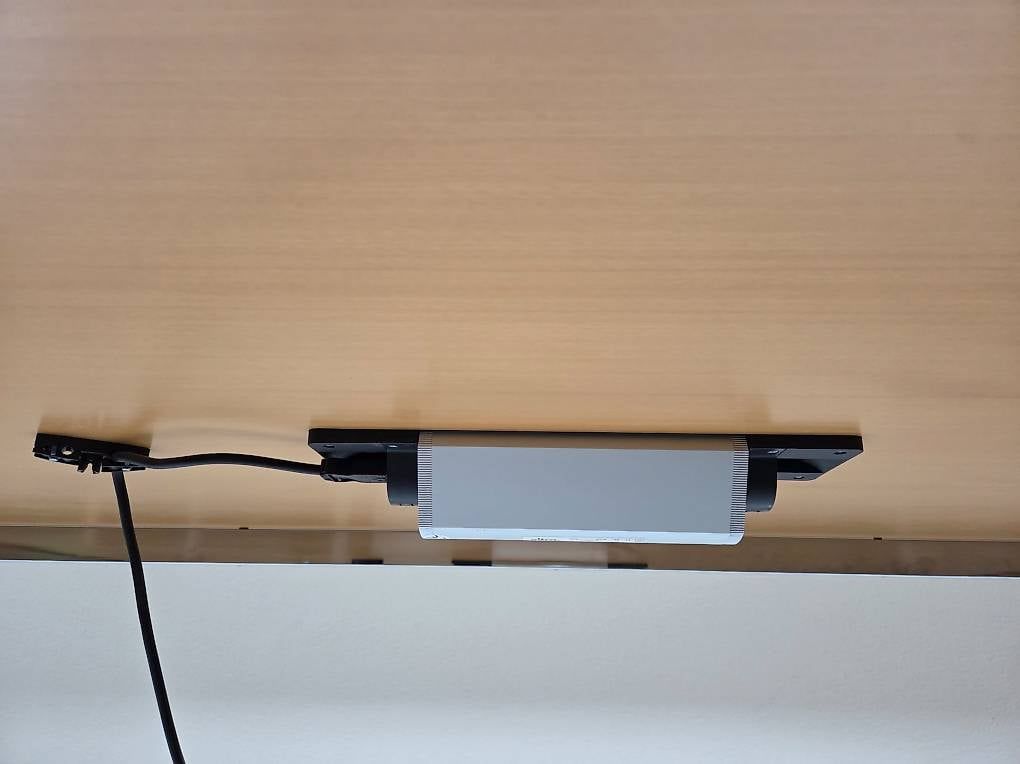 Scrivanie: Vitra Konferenz/ Bürotisch – Usato da Wollerau venduto da LidijaH 3