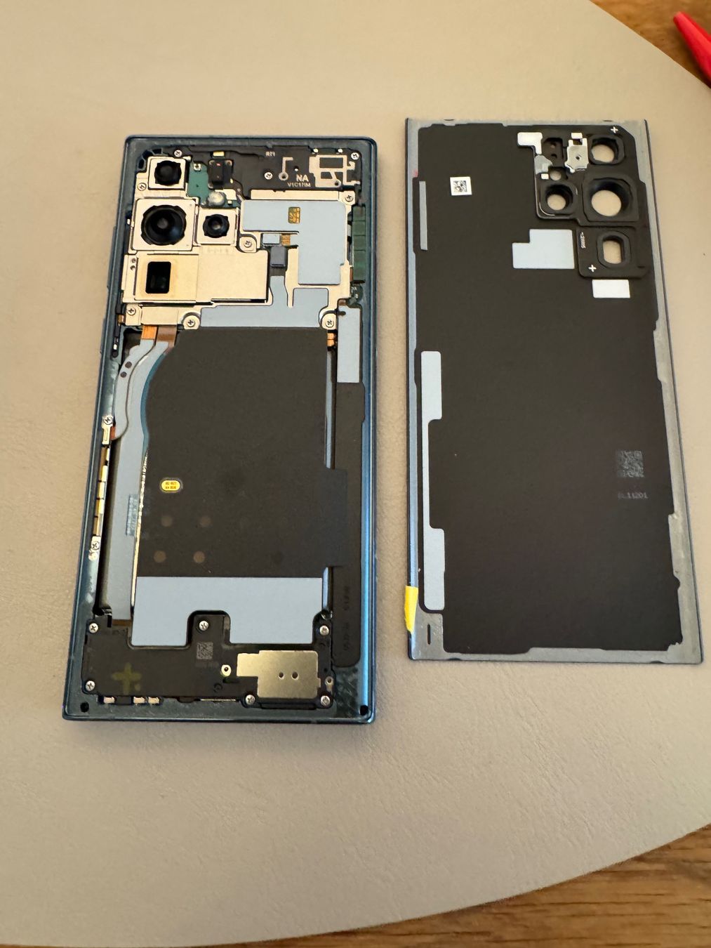 Samsung Handys / Smartphones: Samsung Galaxy S22 Ultra – Defekt aus Adliswil von Busys 1