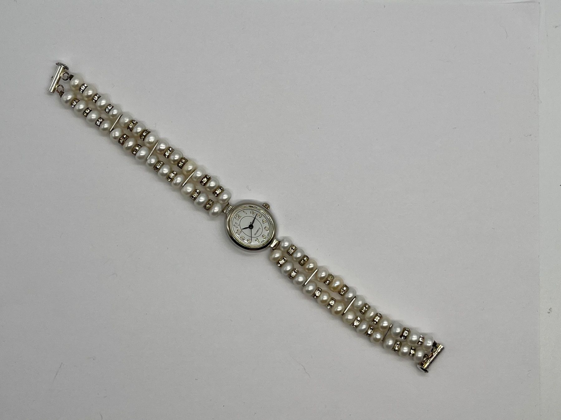 Uhren: Damen-Perlenuhr mit Silberelementen – Gebraucht aus Aarau von VelEis_Watches 5