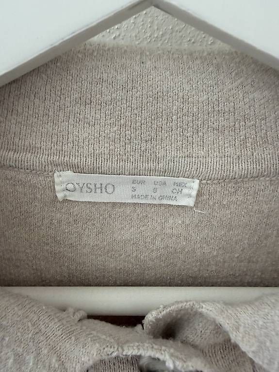 Maglioni & Felpe: Oysho Pullover – Usato da Bern venduto da amanda-staub 2