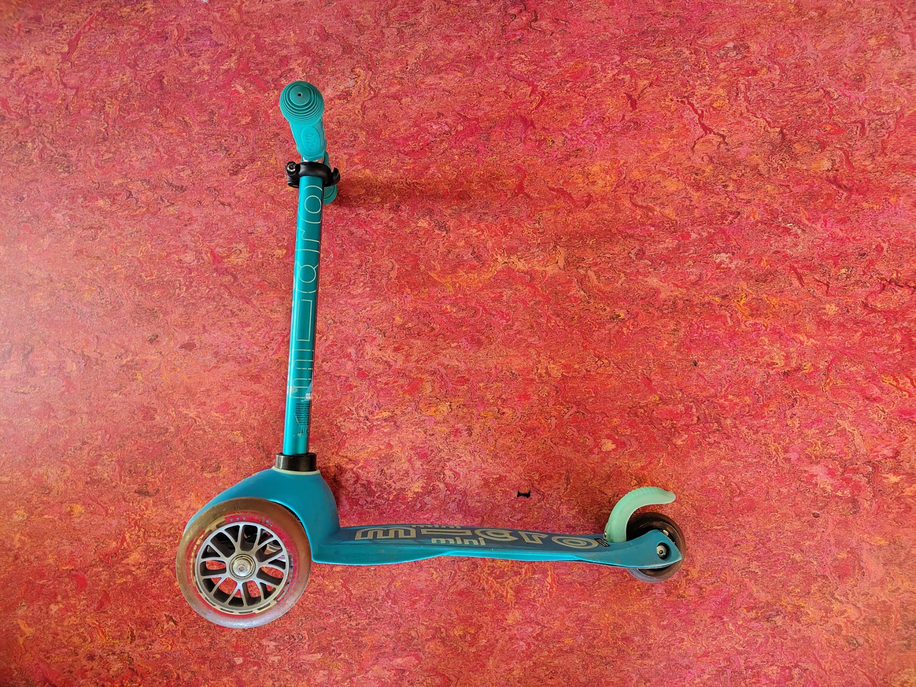 Micro Fahrzeuge für Kinder: Micro Mini Roller – Gebraucht aus Zürich von chus11