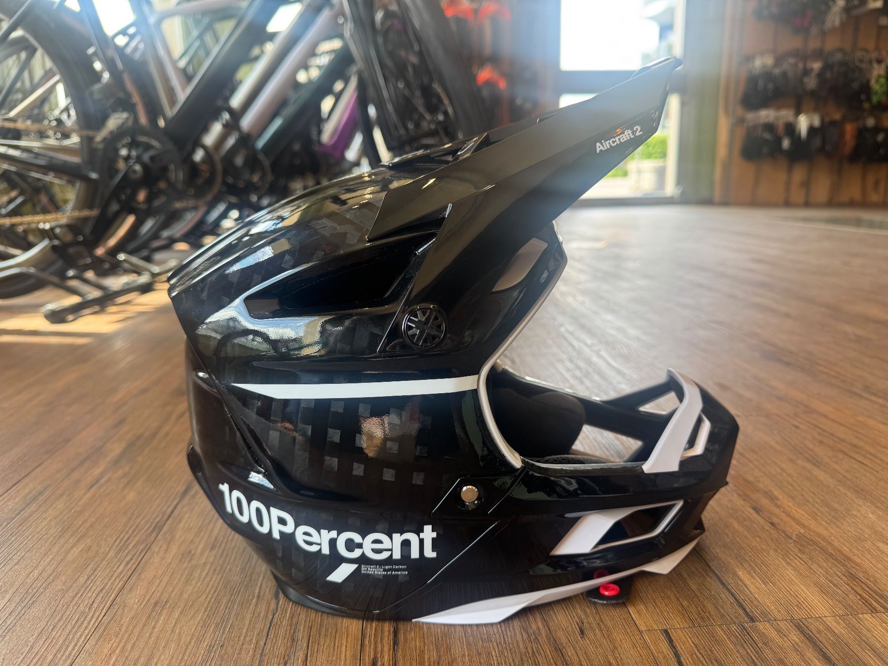 Caschi: 100% Aircraft 2 Fullface Helm NEU Gr. M – Nuovo e nell'imballaggio originale da Hochdorf venduto da TreeLeeHochdorf 2
