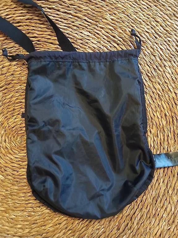 Uniqlo Borse: Drawstring Tasche von Uniqlo – Usato da Zürich venduto da Melianea 3