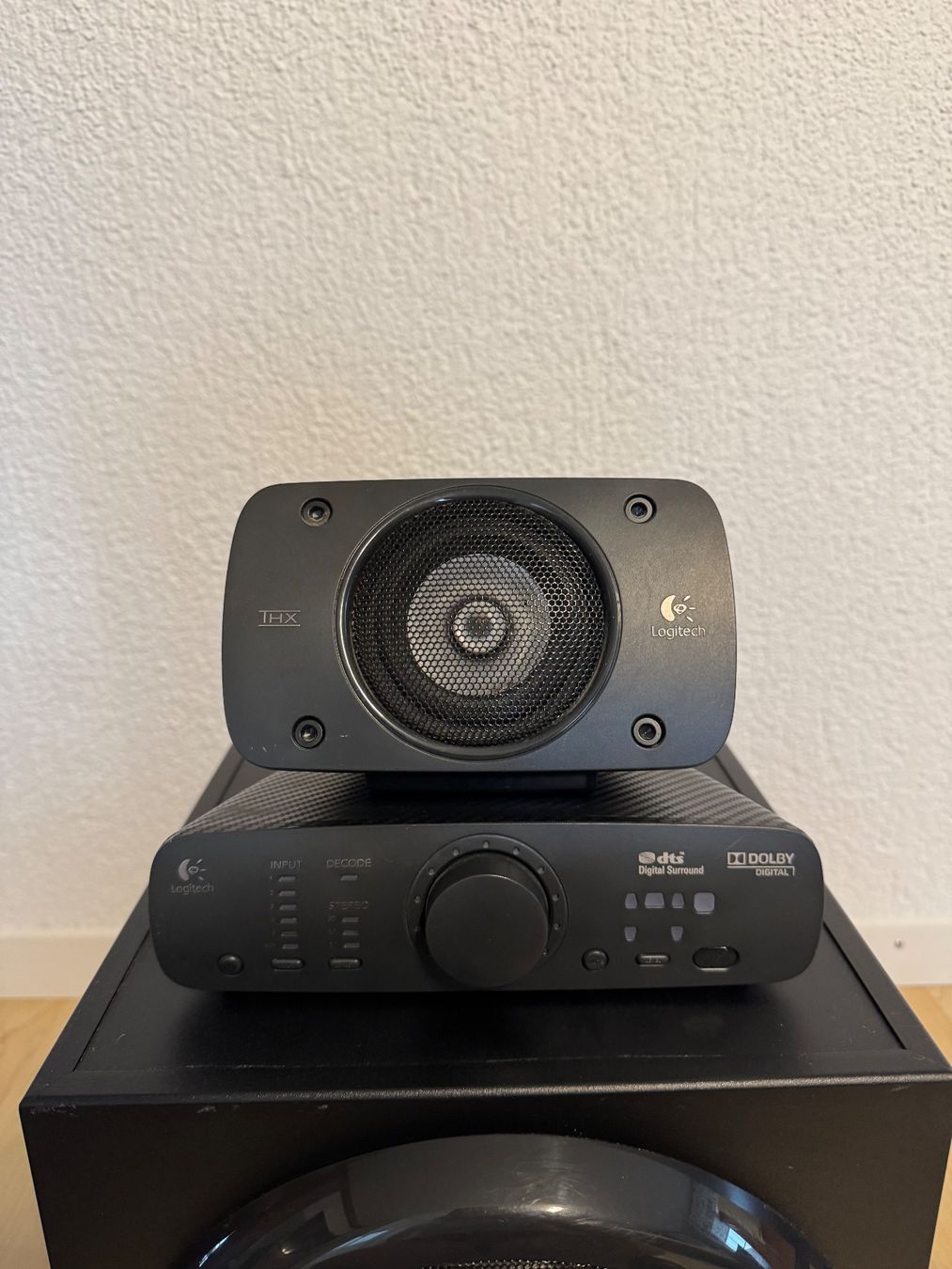 Logitech Home Cinema: Logitech Z906 – Usato da Buchberg venduto da jon_w9fy 2