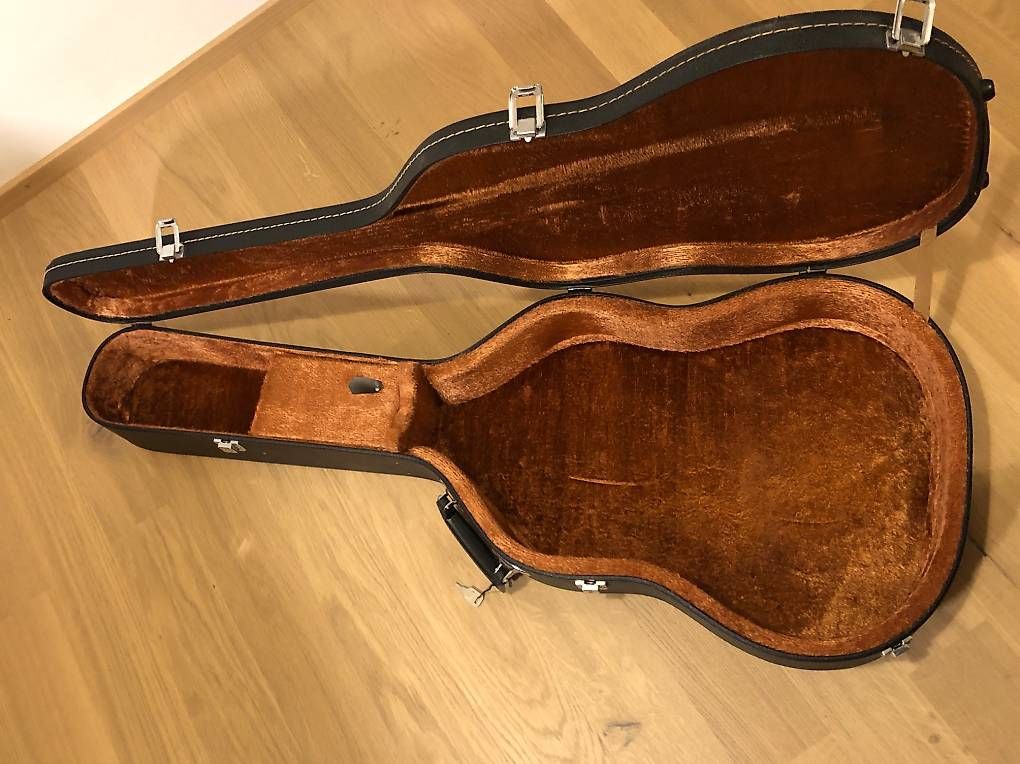 Strumenti musicali: Gitarrenkoffer schwarz – Usato da Wolfertswil venduto da cschoene