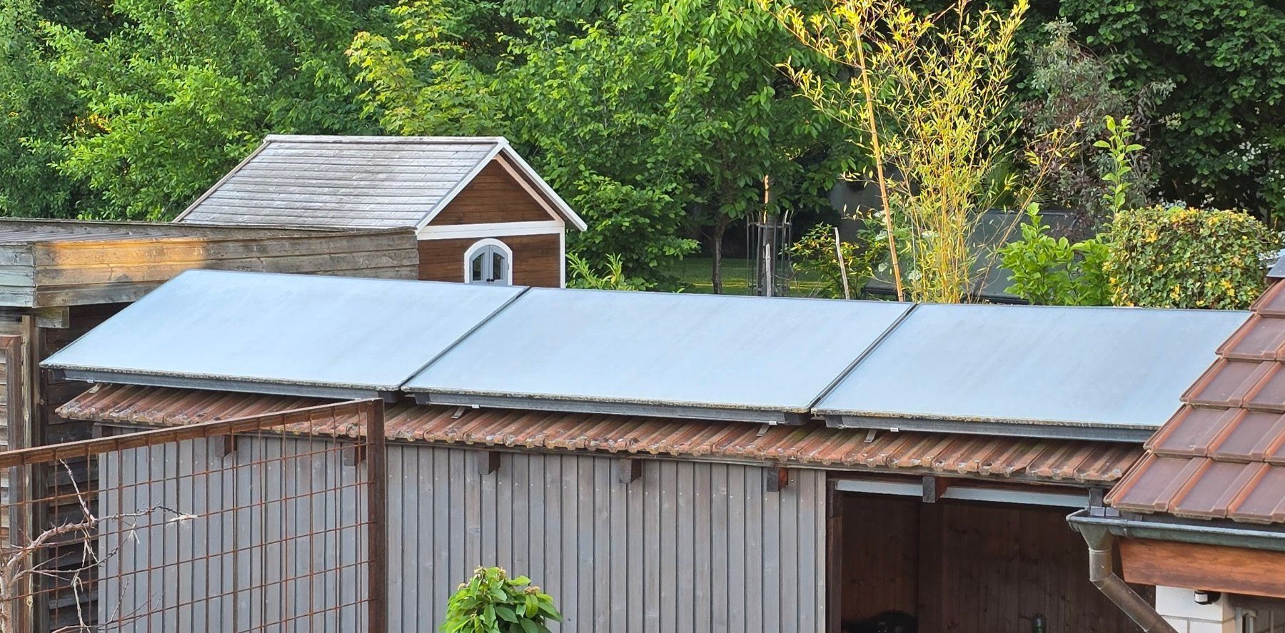 Dispositivi a energia solare: Thermische Sonnenkollektoren – Usato da Laupen venduto da schlm3