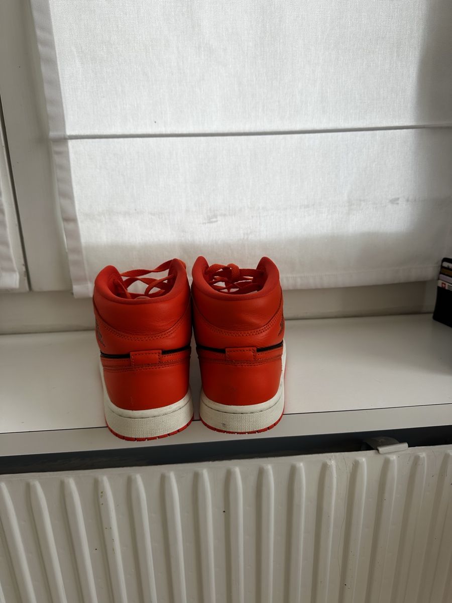 Jordan Chaussures hommes: Air Jordan 1 mid SE Sneaker – D'occasion à Kilchberg ZH par tes_66wp 1