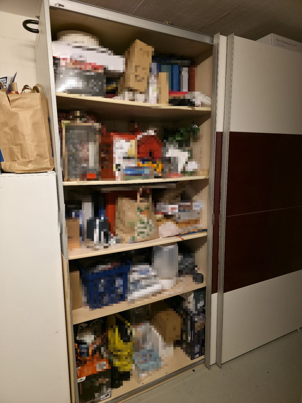 Armadi: Kleiderschrank Schiebetüren 200cm – Usato da Menziken venduto da TheManiimal 2