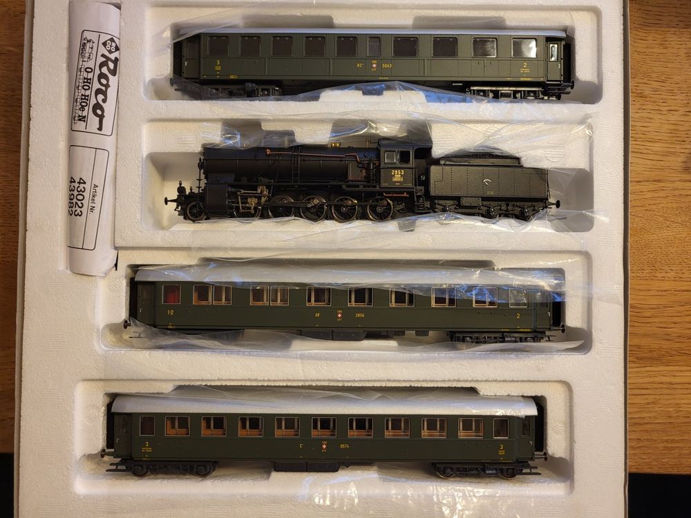 Train Roco 61420 - Güterzug Mit Dampflokomotive Serie C 5/6 DRG/SBB Ep. II (H0, Neuf)