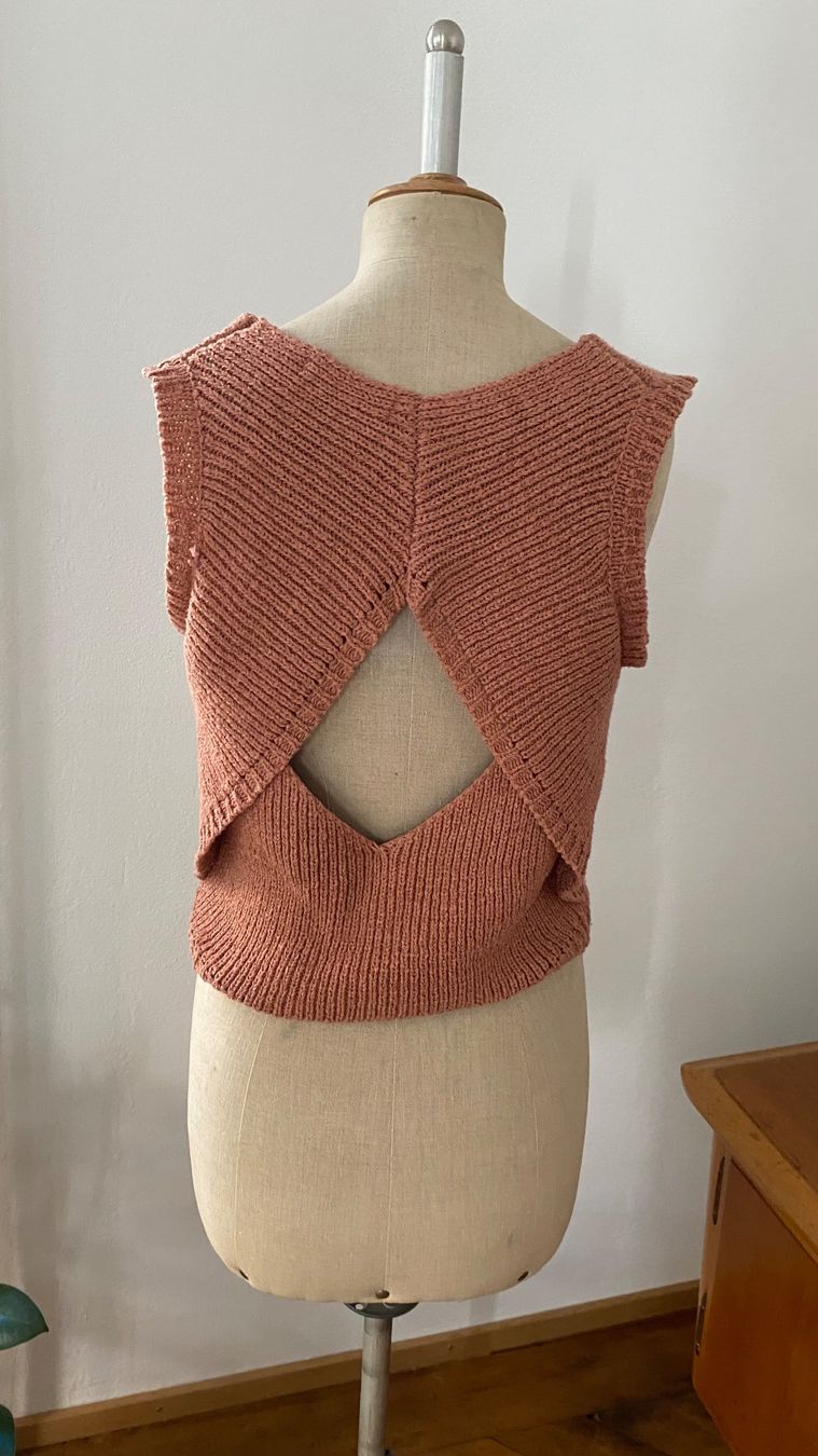 Tops: Mango Strickweste – D'occasion à Schaffhausen par melanieisa 1