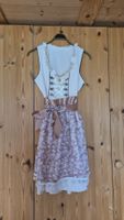 Dirndlkleid mit Schürze