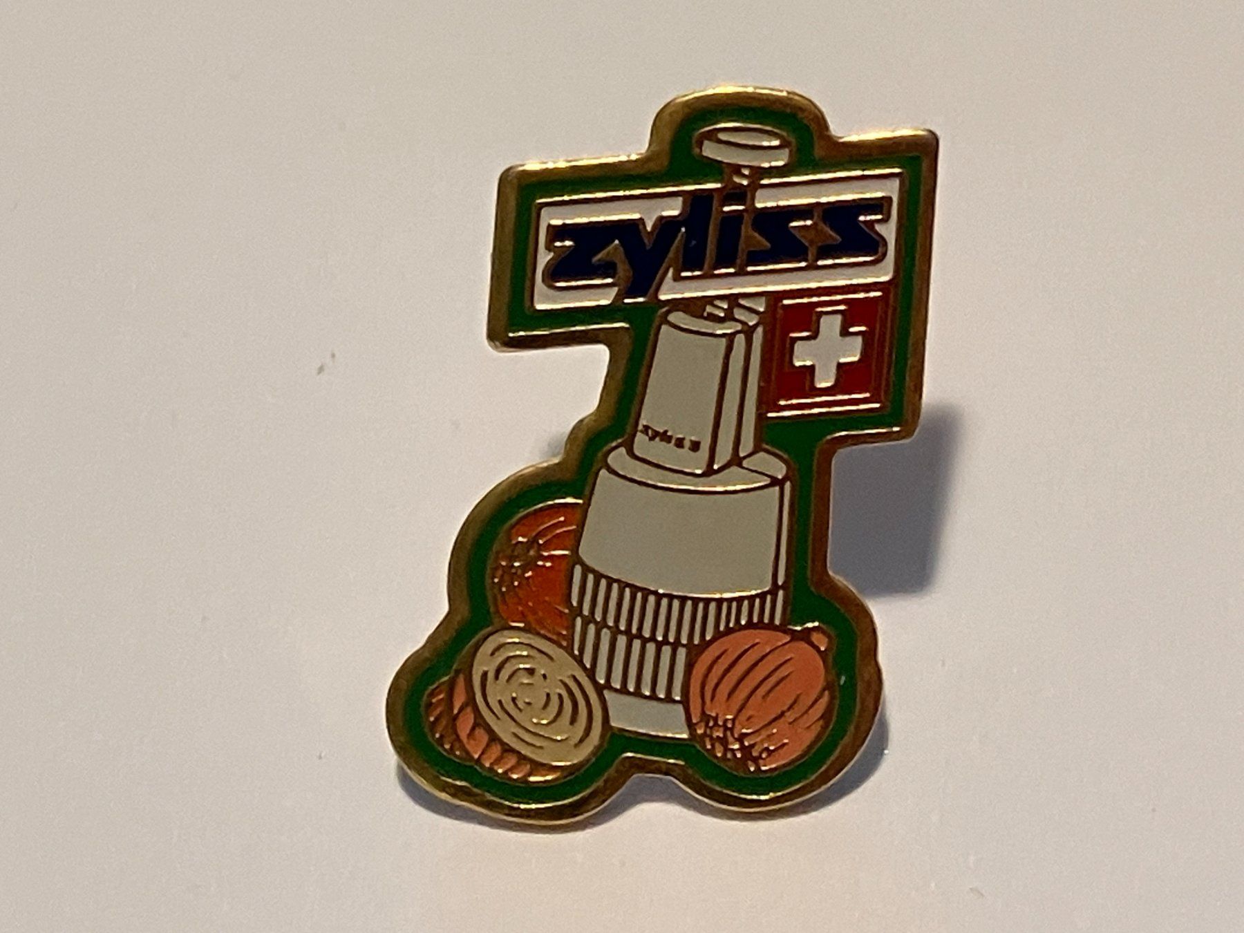 Placchette & Badge: 1 Pin Zyliss – Usato da Basel venduto da djwwpp