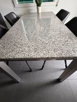 GRANITTISCH FÜR DRAUSSEN ODER INNENBEREICH