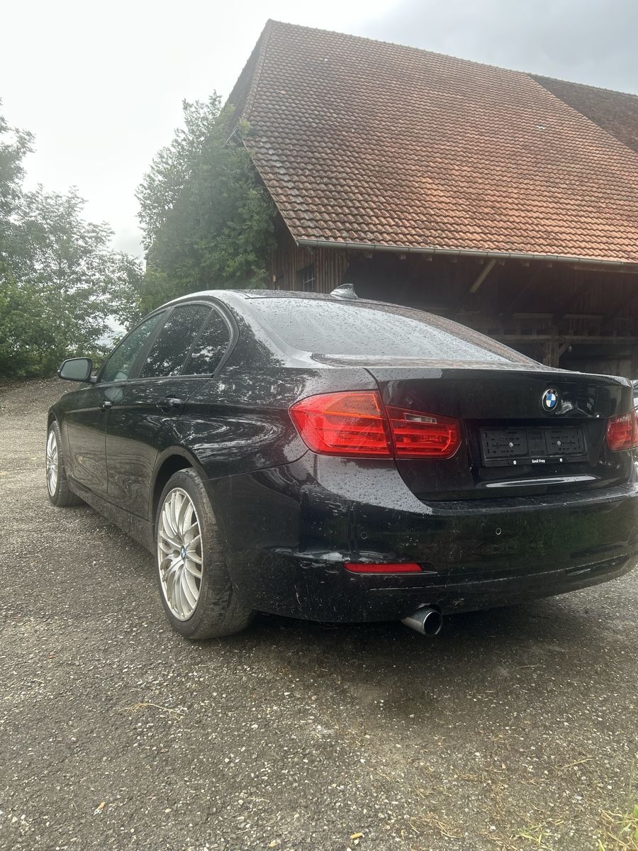 BMW Automobili: BMW 320i Xdrive – Difettoso da Bassecourt venduto da salvo190 3