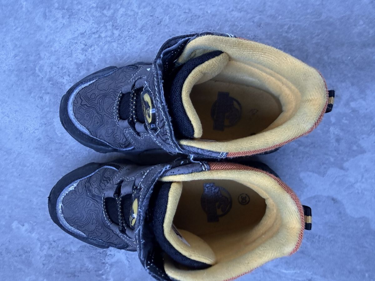 Scarpe per ragazzi: Jurassic World Winter Schuhe, Grösse 30 – Usato da Belp venduto da Zeyzey09 3