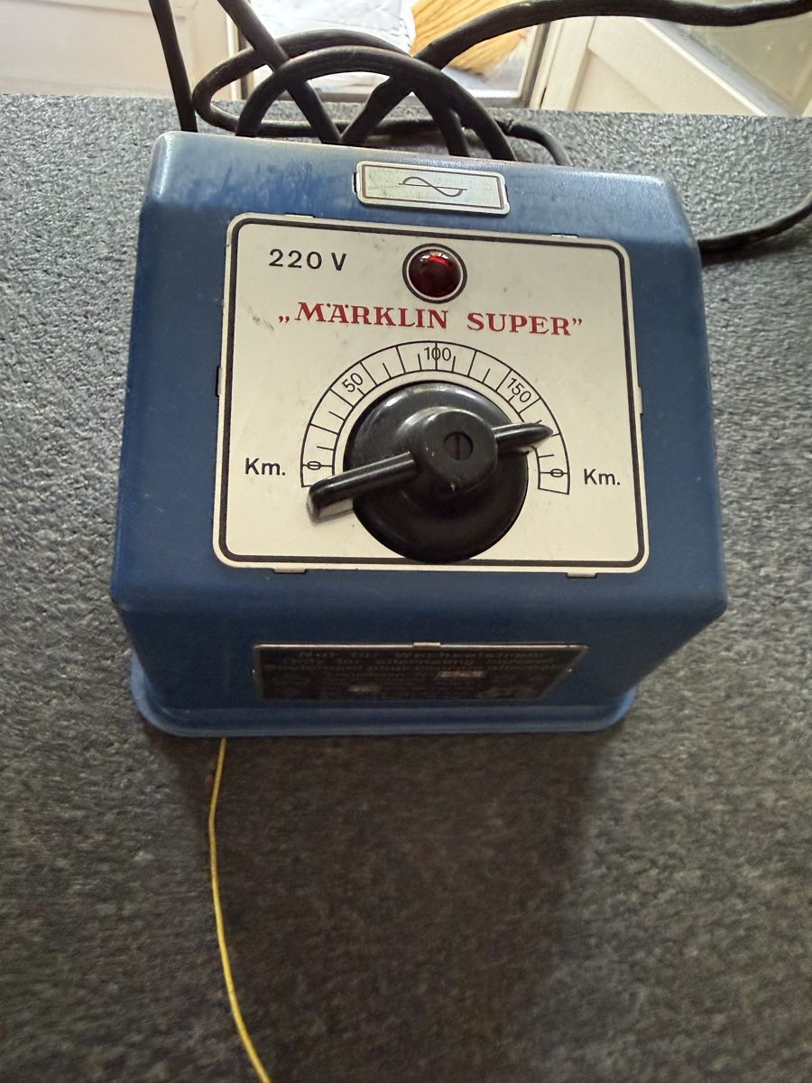 Märklin Batterie, Caricabatterie & Alimentatori: Märklin Super Transformator 220V Gebraucht – Usato da BASEL venduto da zum_schneugge 2