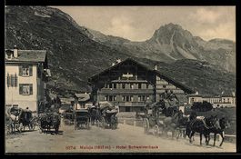 Maloja, Hotel Schweizerhaus mit Kutschen