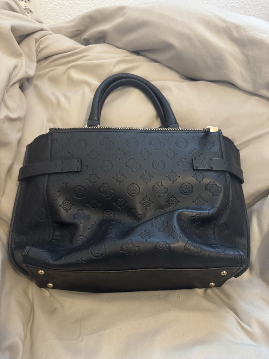 Guess Borse da donna: Guess Handtasche, schwarz – Usato da Neuenegg venduto da mel_5pnq 1