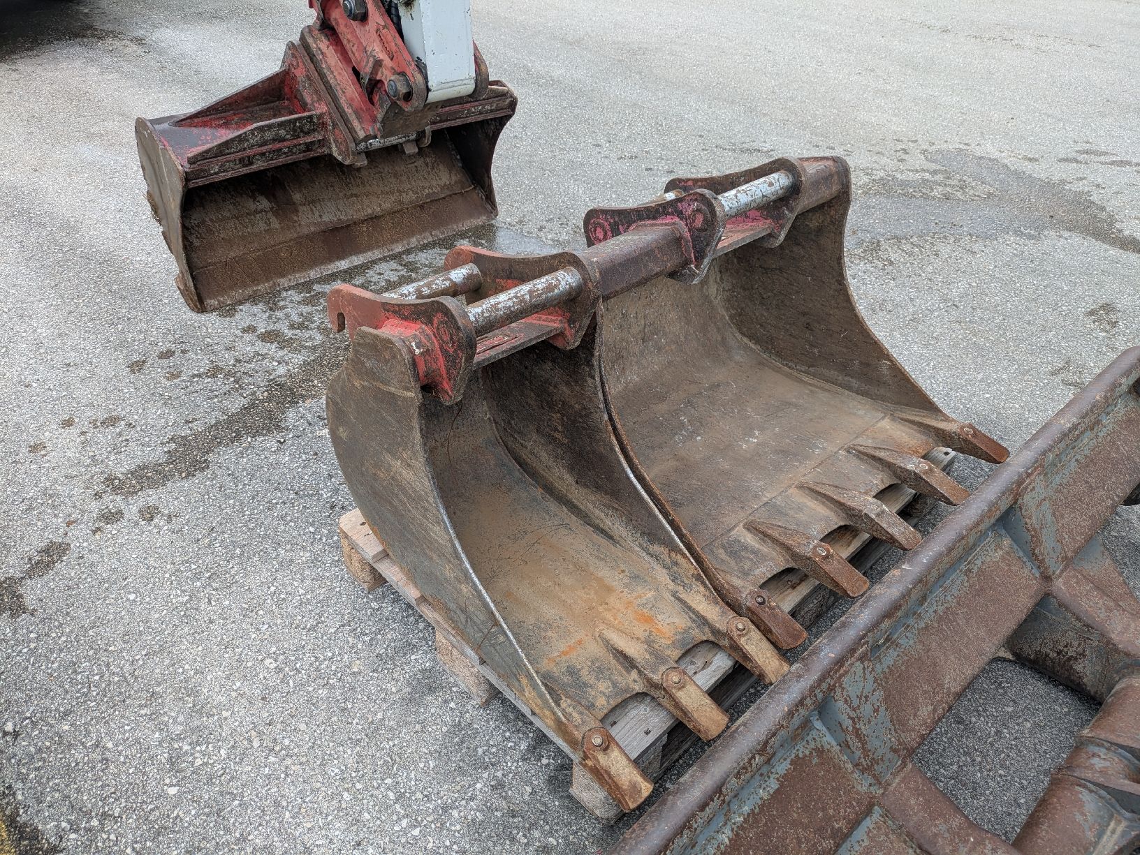 Takeuchi Escavatori: Takeuchi TB145 Bagger, Raupenbagger, Pelle, Pelleteuse – Usato da Couvet venduto da nicolas30 6