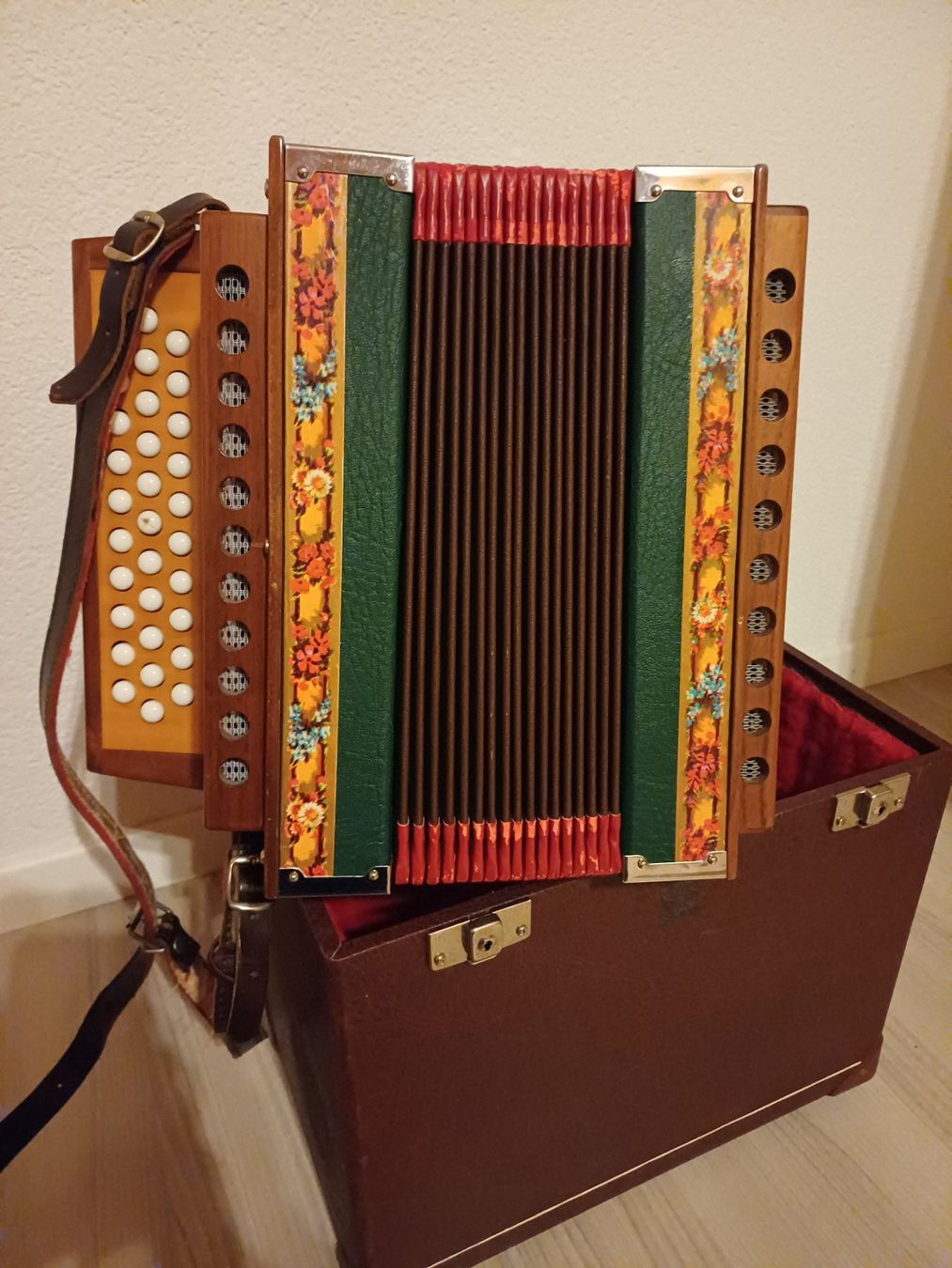 Strumenti musicali: Schweizerörgeli Ton B – Usato da Meisterschwanden venduto da Ursle15