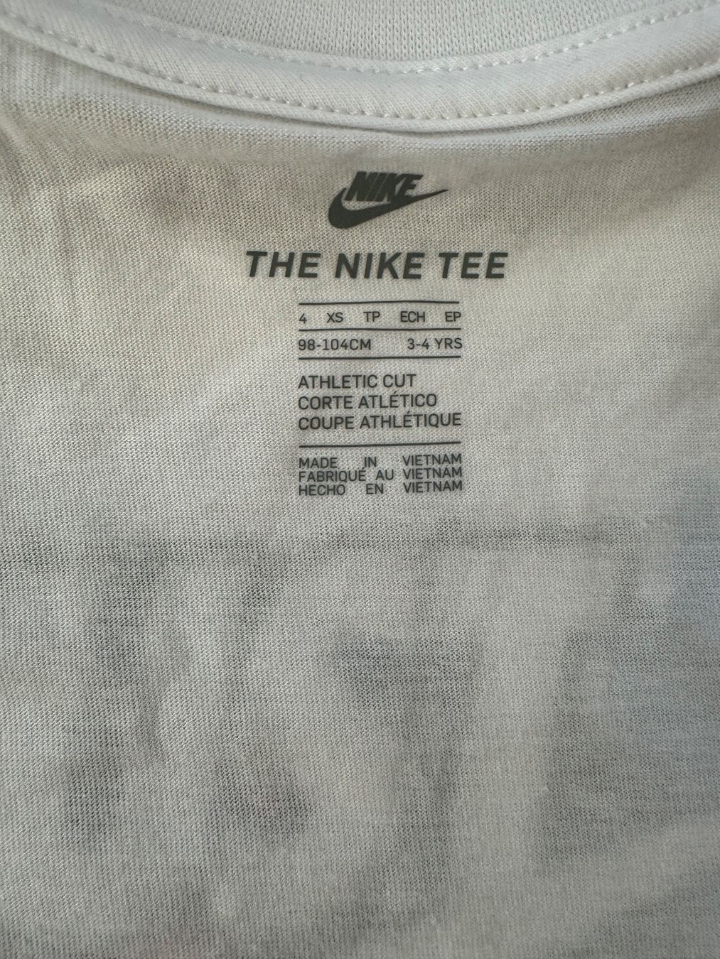 Nike Hemden, T-Shirts & Polos: T-SHIRT NIKE – Neu und originalverpackt aus Zürich von Mina_09 3