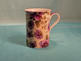 Tasse mit lila Blumen, MAXWELL&WILLIAMS Porzellan