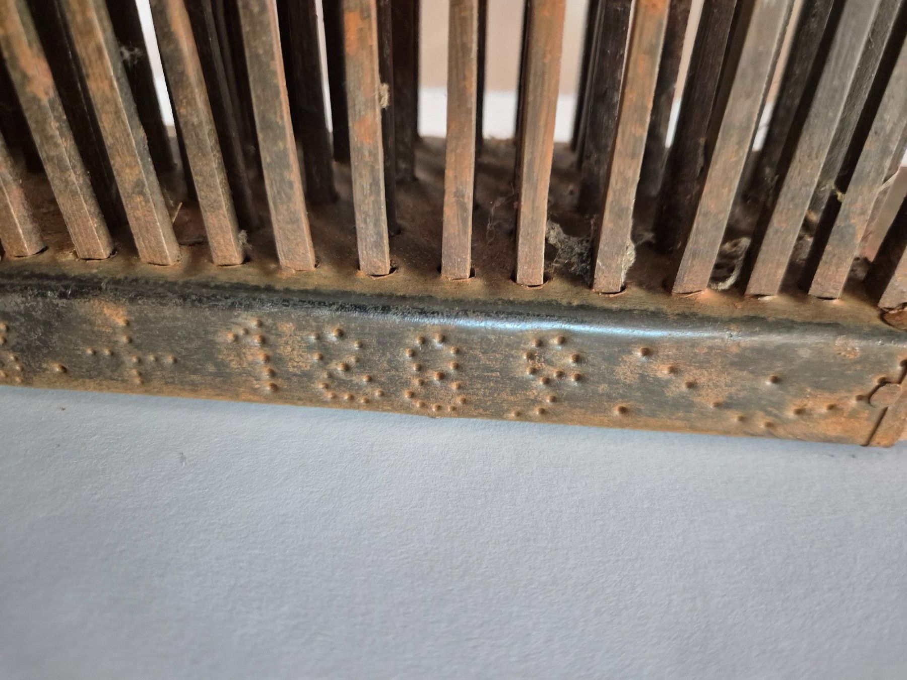 Tutti gli attrezzi: antiker Flachskamm, 1889 – Usato da Schlosswil venduto da donmarcos62