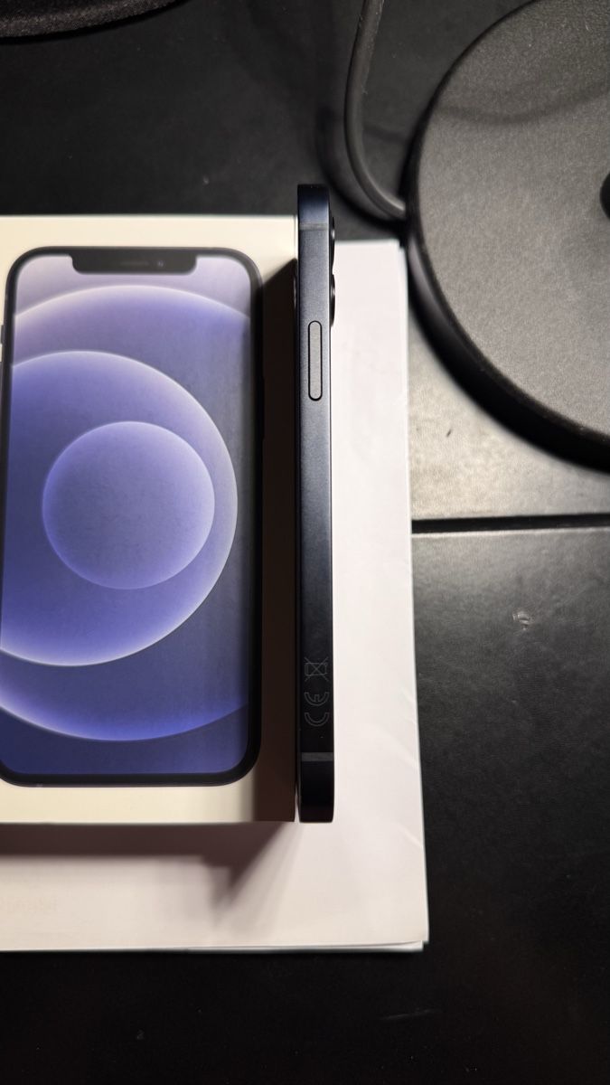 Apple Portables: Iphone 12 – D'occasion à Bern par liv_f5lq 5