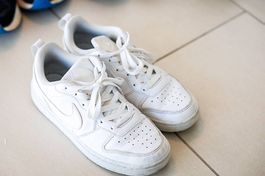 Nike Tennisschuhe Gr. 38  weisser Klassiker, guter Zustand