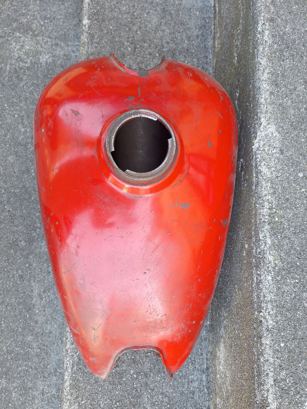MV Agusta Tutti i ricambio per moto: Oldtimer MV Agusta Tank – Usato da Willisau venduto da standard39 4