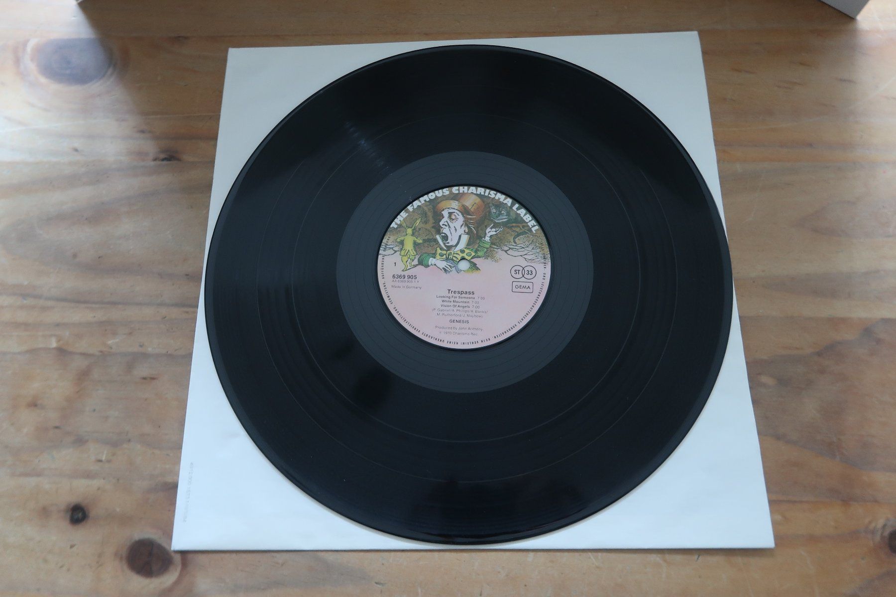 Dischi in vinile: GENESIS - TRESPASS - VINYL LP – Usato da Basel venduto da Patiscat 3