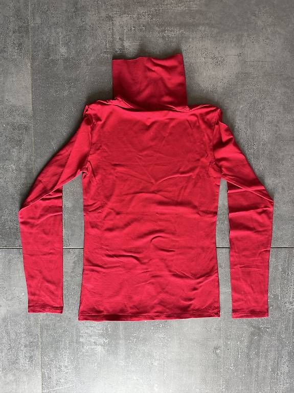 Benetton Blusen, T-Shirts & Tops: Dolcevita rosso – Gebraucht aus Mendrisio von def_vgy6 1
