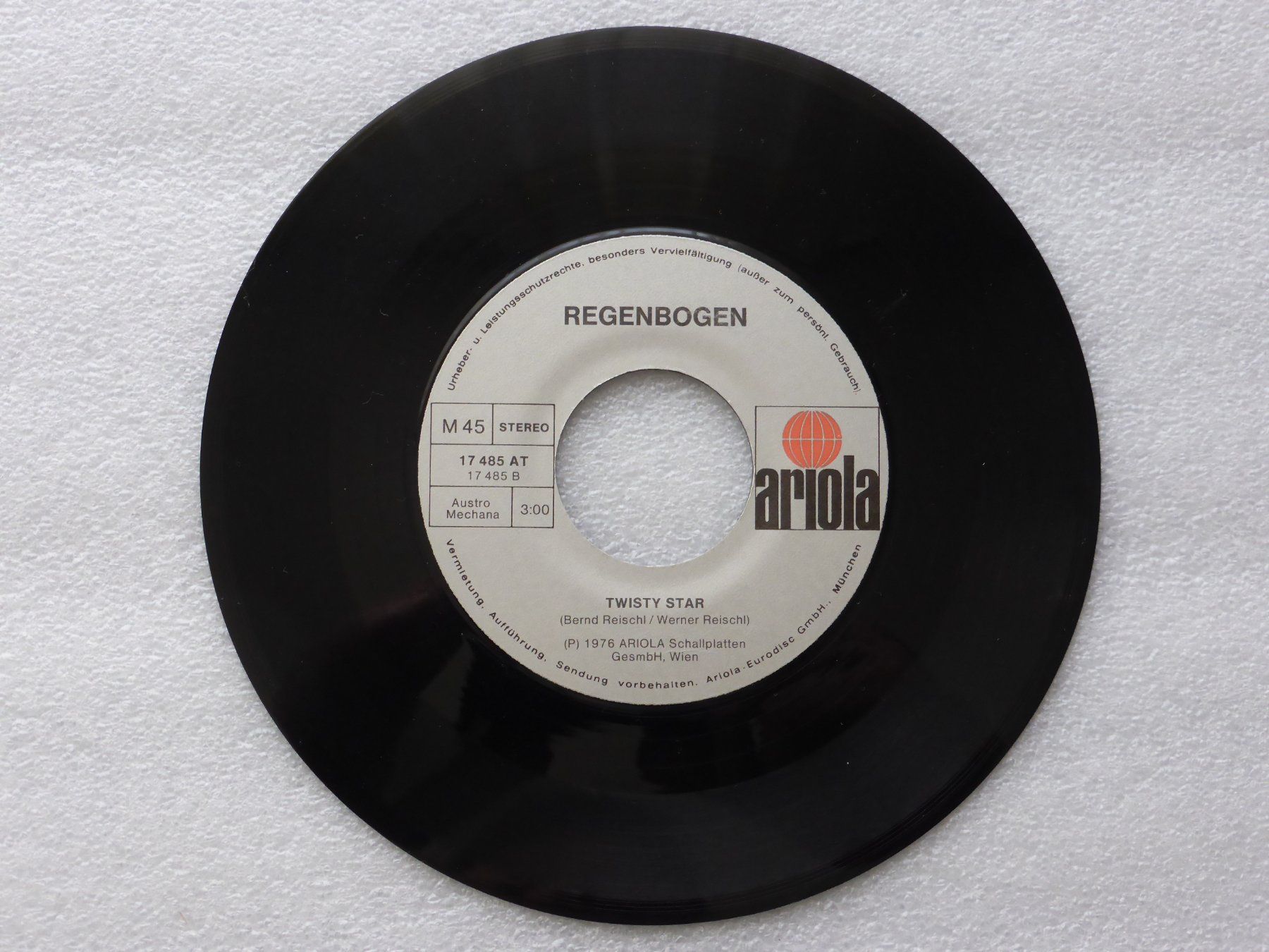 Schallplatten: Vinyl Single   REGENBOGEN – Gebraucht aus Küssnacht am Rigi von Mondkinder 1