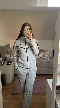 Nike Tech Fleece Set Grau