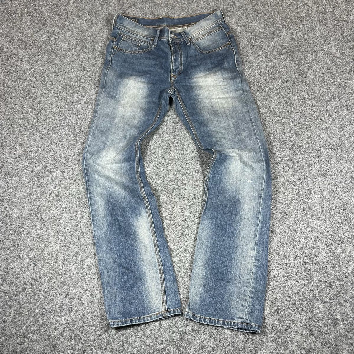 Jeans: Jeans W32 L34  – Nuovo (secondo la descrizione) da La Sagne NE venduto da Matlasape