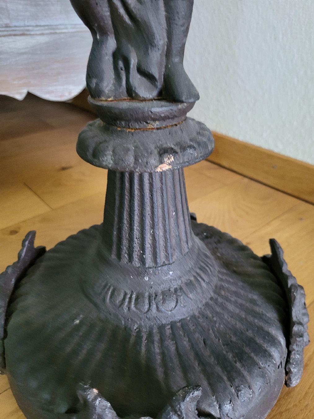Kerzenständer: Kerzenständer Gusseisen mit Putti – Gebraucht aus Gutenswil von ghekko88 7