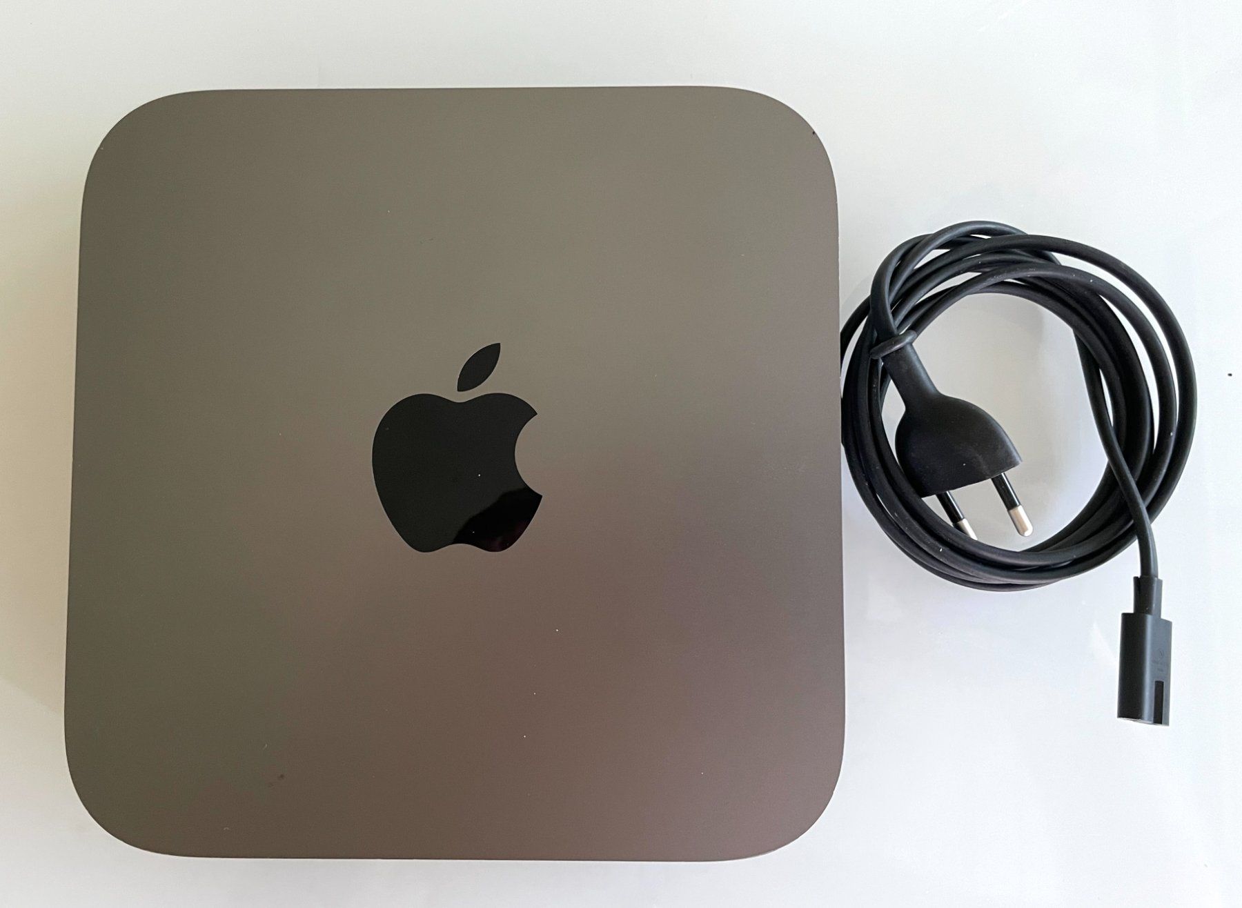 Apple PCs: Mac mini 2018 - Intel core i7 - 16GB RAM - 256GB Harddisk – Gebraucht aus Basel von Wind_Sniffer