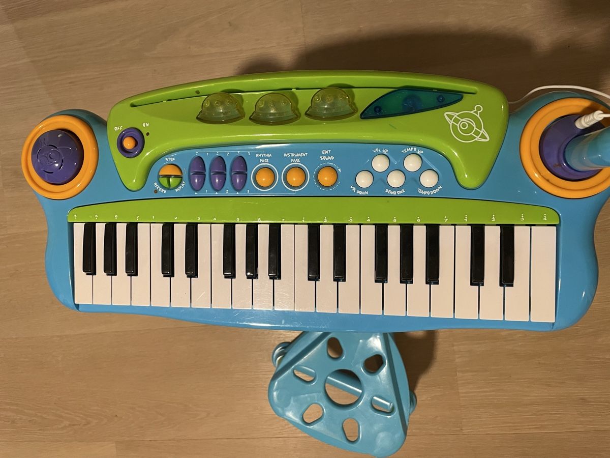 Giocattoli: Piano enfant – Usato da Vufflens-la-Ville venduto da geraud__ 2