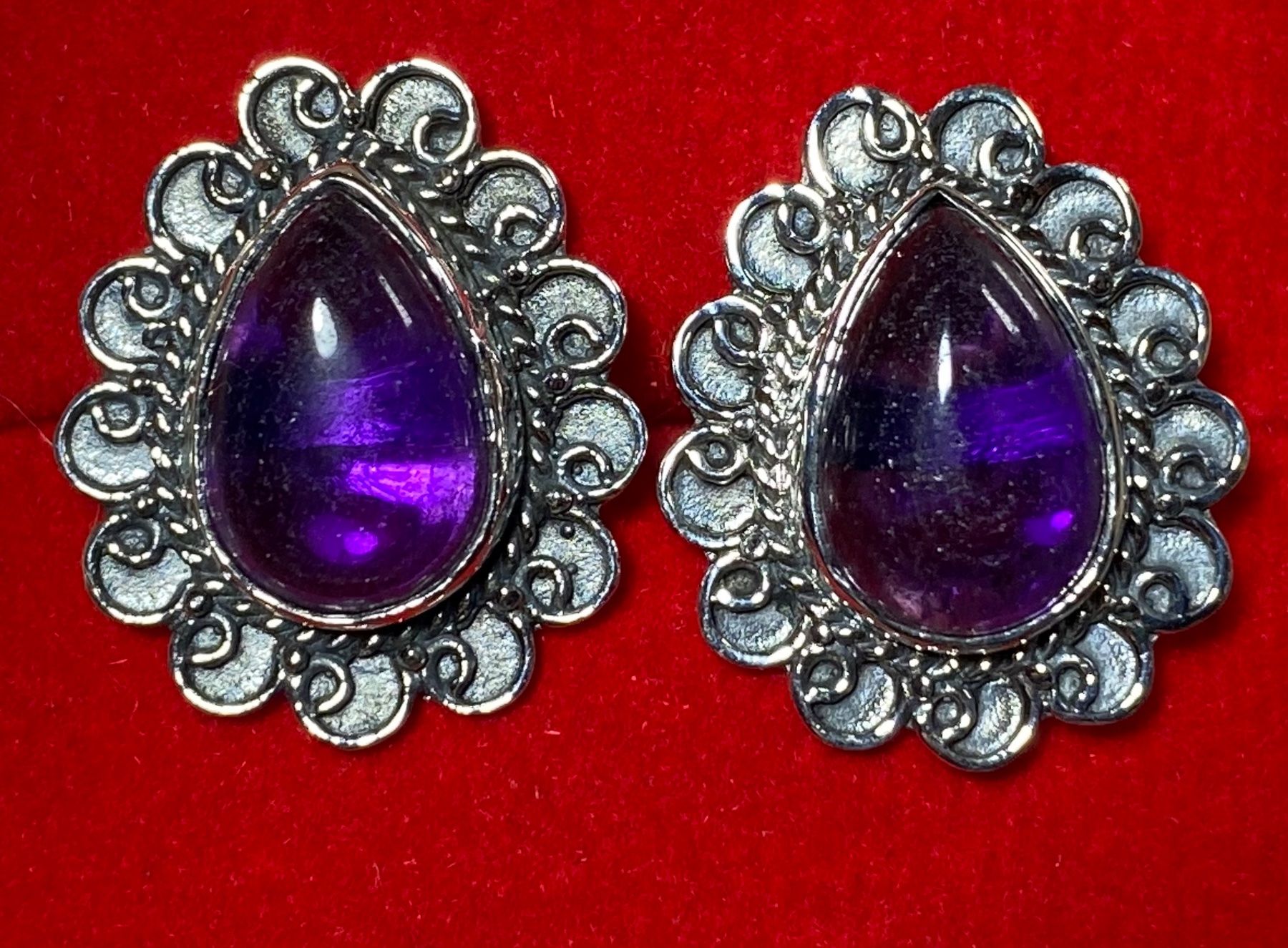 Orecchini pendenti & Orecchini a lobo: orientalische Silber Ohrstecker mit Amethyst – Nuovo e nell'imballaggio originale da Laax GR venduto da krippenfiguren-laax