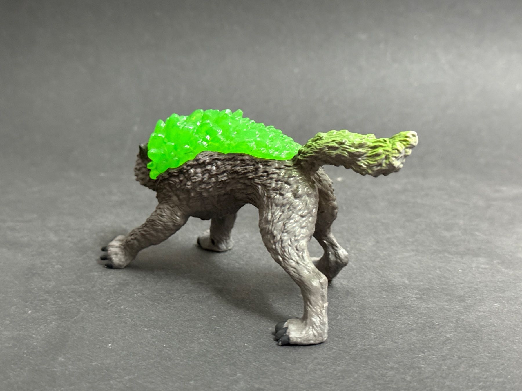Schleich Statuette: schleich 70153 Granitwolf Eldrador Granit Wolf – Nuovo (secondo la descrizione) da Ennetbaden venduto da mapa05 3