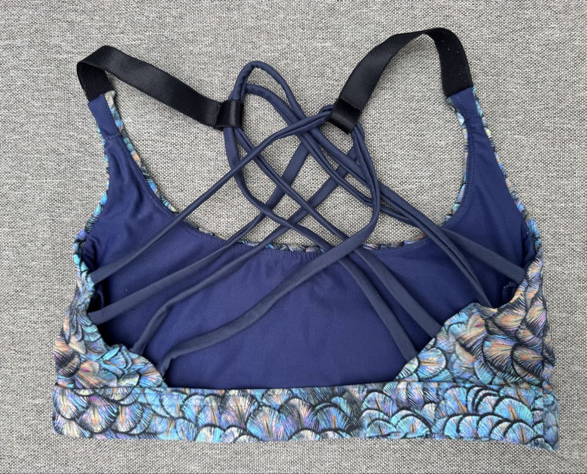 Top: Sport BH mit Muster, S – Usato da Strengelbach venduto da lana40 1