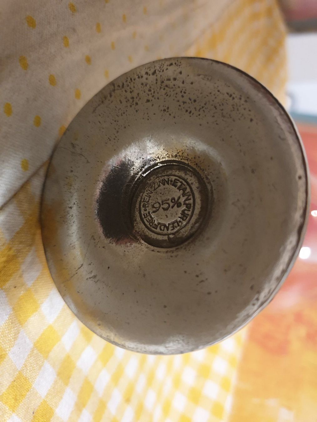 Bicchieri: Zinn Weinflaschenhalter mit 7 Gläser – Usato da Olten venduto da Marsmobil 5