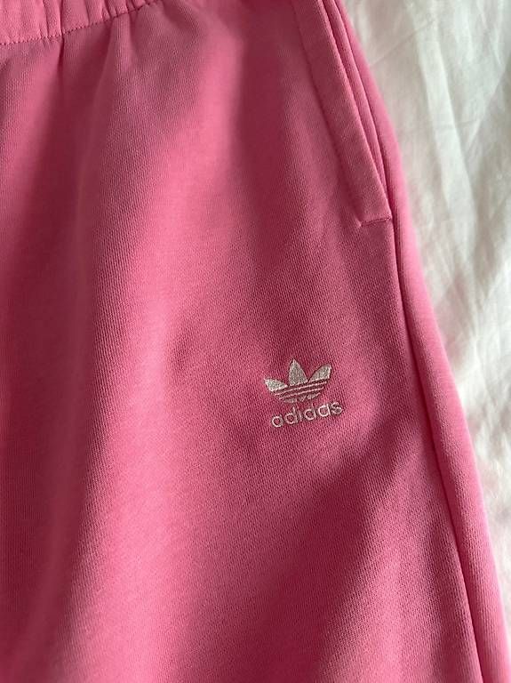 Adidas Pantaloni: Pantalon Adidas – Usato da Sion venduto da nao_2cg5 1