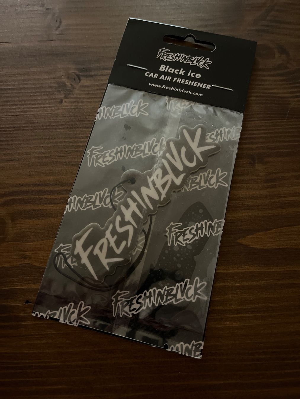 Raumspray: Auto-Lufterfrischer Black Ice - Freshinblvck – Neu und originalverpackt aus Zürich von okt_ndy9