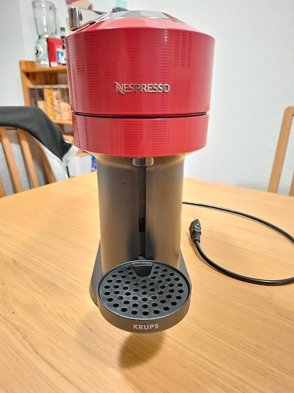 Nespresso Kaffeemaschinen & Espressomaschinen: Nespresso Vertuo Next – Gebraucht aus seigneux von Boyo12 2
