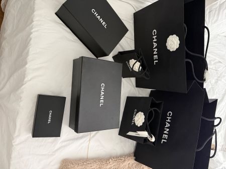 Lot d’emballages CHANEL authentiques – Boîtes, sacs boutique