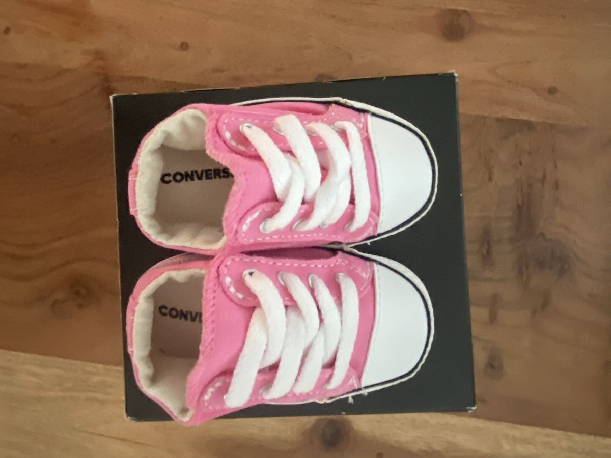 Converse Schuhe für Mädchen: Converse Turnschuhe – Neu und originalverpackt aus Urdorf von Ch_Roth