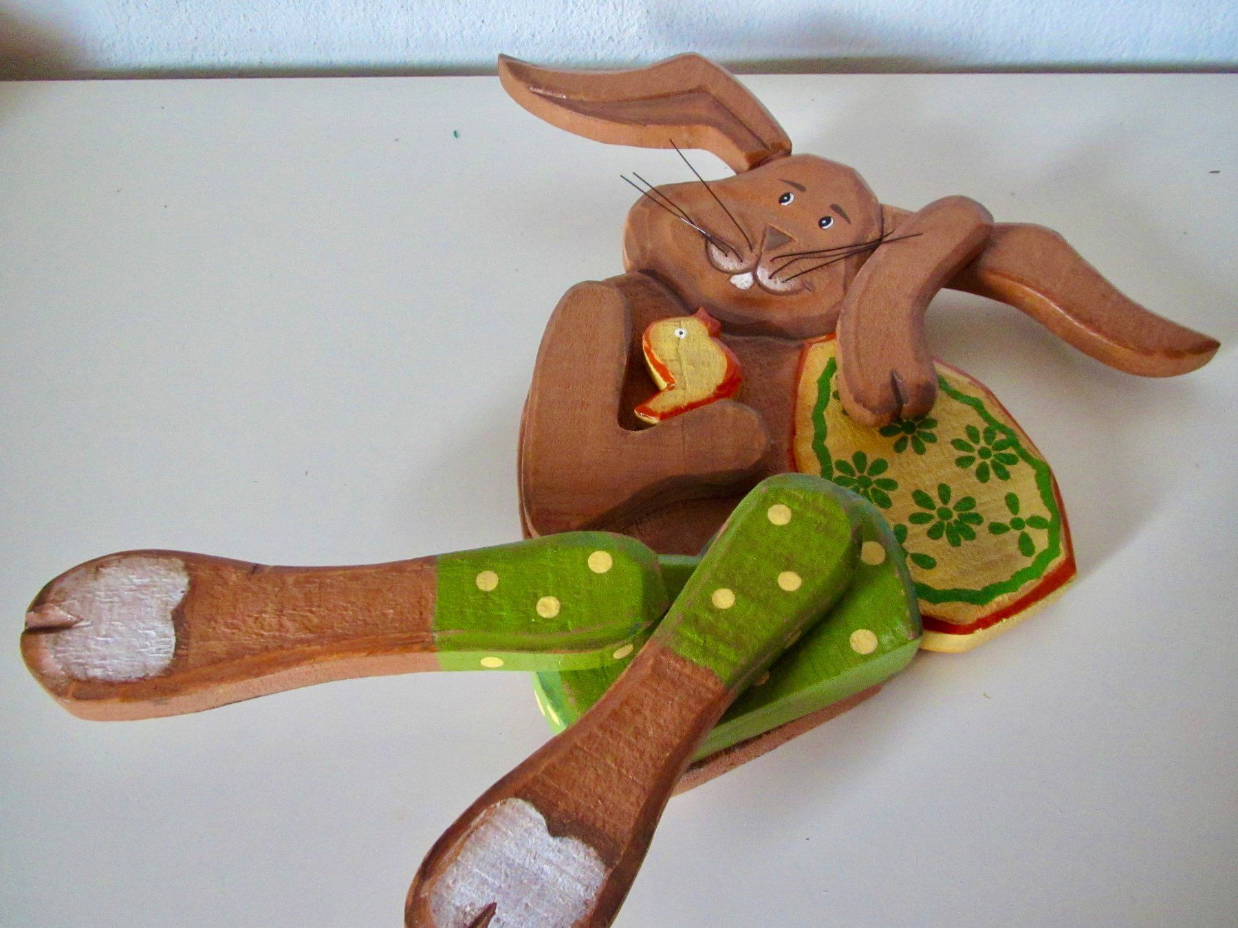 Tutte le decorazioni: GRAND LAPIN EN BOIS AVEC DECORATION – Usato da Murten venduto da Selliot 4