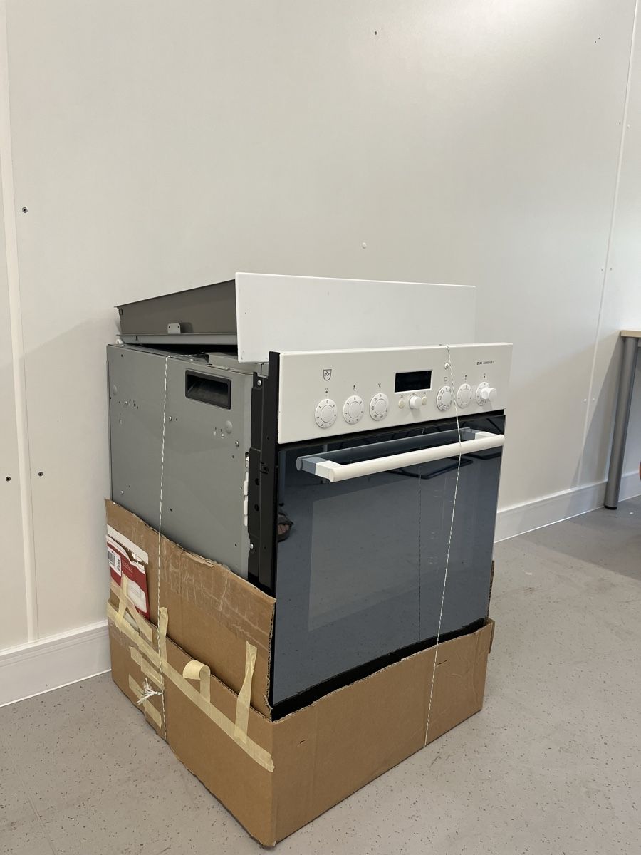 V-Zug Backöfen: Einbau Oven v-zug – Gebraucht aus Zürich von ver_ny78